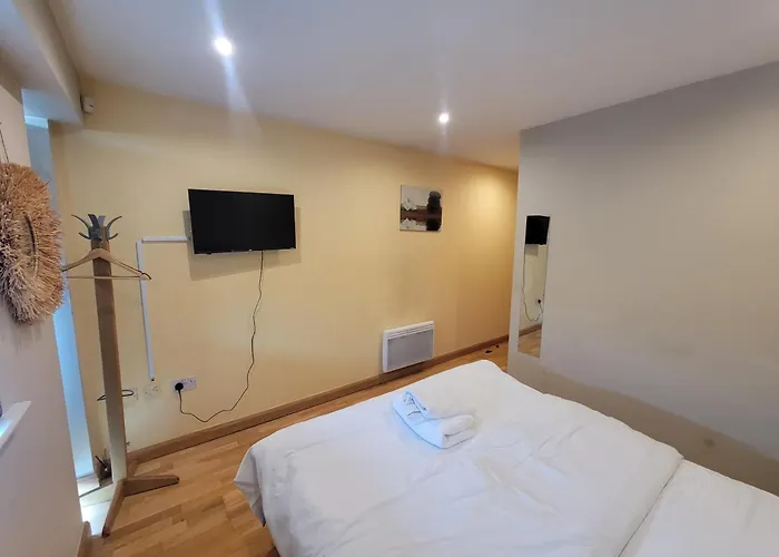 公寓 2 Bedrooms, 2 Bathrooms Stunning Penthouse View 布雷得佛