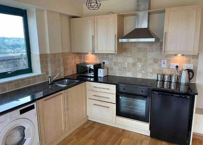 Apartment 2 Bedrooms, 2 Bathrooms Stunning Penthouse View